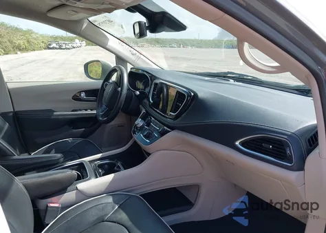 2022 Chrysler Pacifica Hybrid Limited from USA, damaged, VIN 2C4RC1S71NR144989